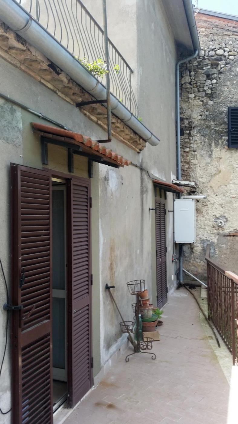 Casa In Antico Borgo Medievale A Tarano Ri, Via Giacomo Leopardi, 15 Vila Exterior foto