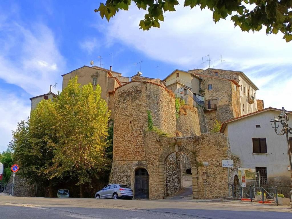 Casa In Antico Borgo Medievale A Tarano Ri, Via Giacomo Leopardi, 15 Vila Exterior foto